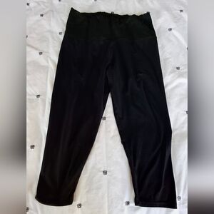Black Women's Crop Leggings 2XL